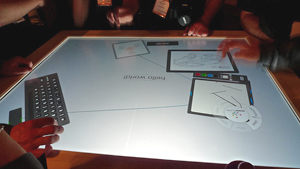 collaborative mind mapping on multi-touch screens